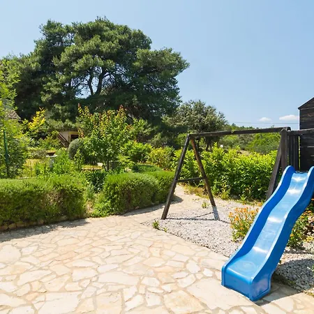 Cozy In With Sauna Poljica (Hvar)